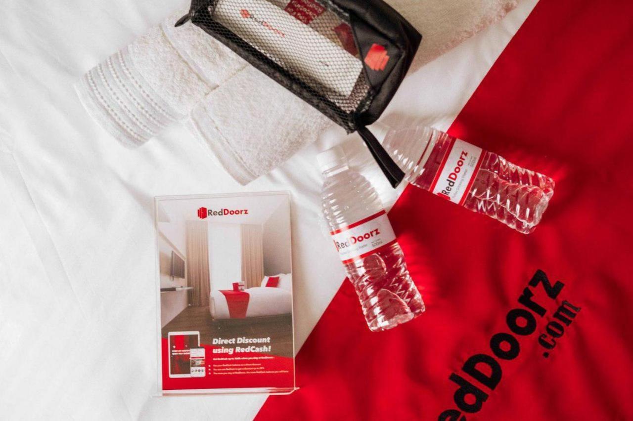 Reddoorz Apartment @ Sentul Tower Μπογκόρ Εξωτερικό φωτογραφία